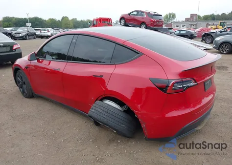 2022 Tesla Model Y Long Range Dual Motor All-Wheel Drive z USA, uszkodzony, nr VIN 7SAYGDEE4NF517341